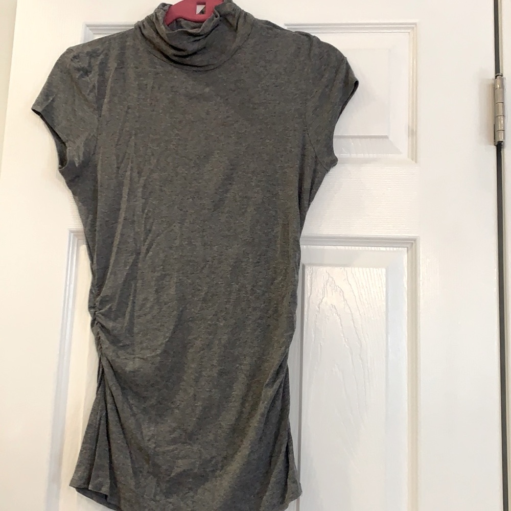 Vince Camuto women’s grey top
